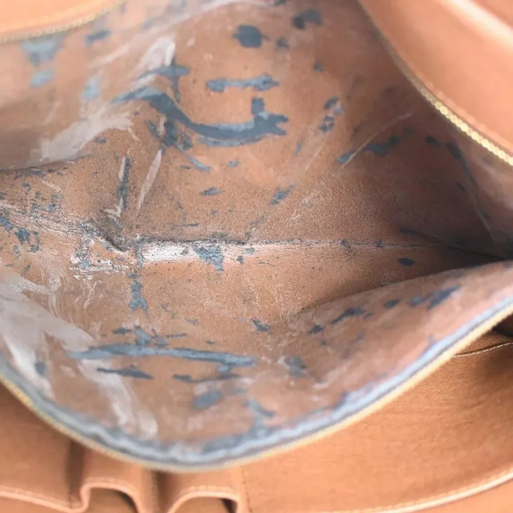 authenticity guaranteed LOUIS VUITTON Porte Documents Voyage Briefcase